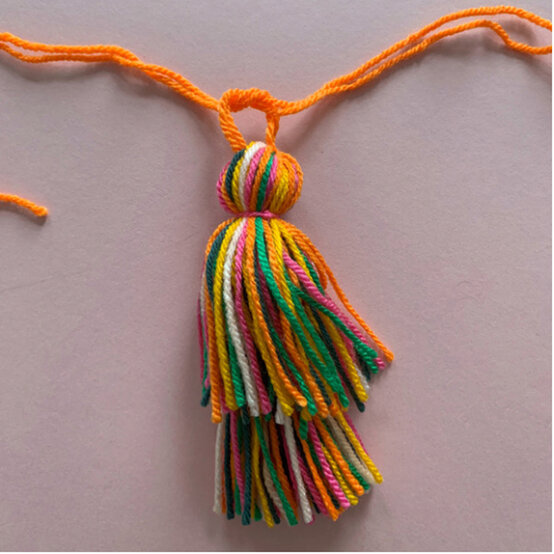 Ideas_How-to-make-a-tiered-tassel-garland_step_9_A.jpeg?sw=554&q=85