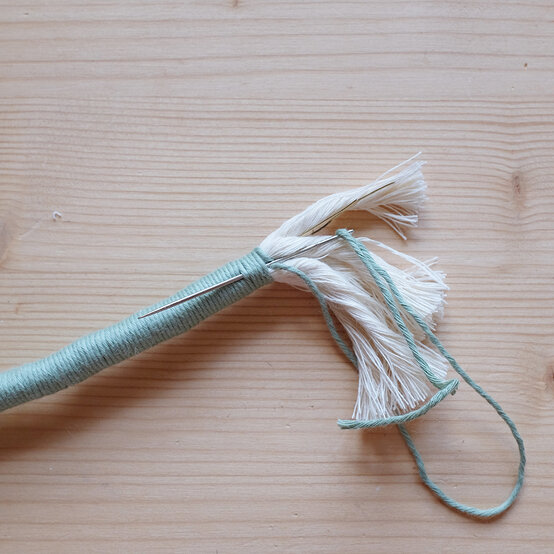 candy_cane_05.jpg?sw=554&q=85