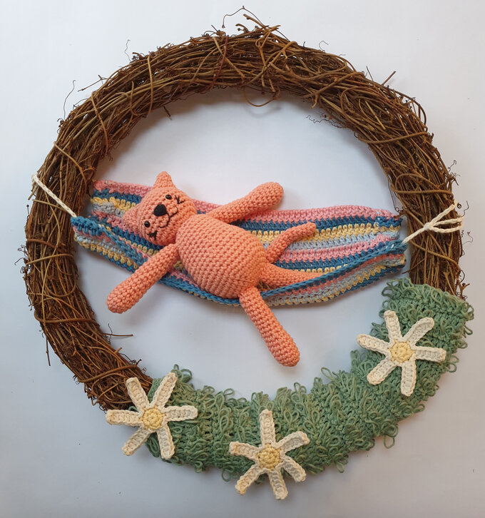 how_to_crochet_a_summer_garden_wreath_placement-2-1.jpg?sw=680&q=85