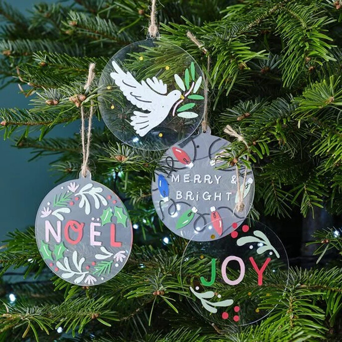 christmas-bauble.jpg