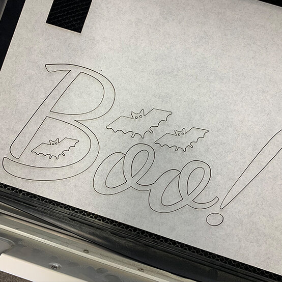 glowforge-how-to-make-an-acrylic-sign_step3b.jpg?sw=554&q=85