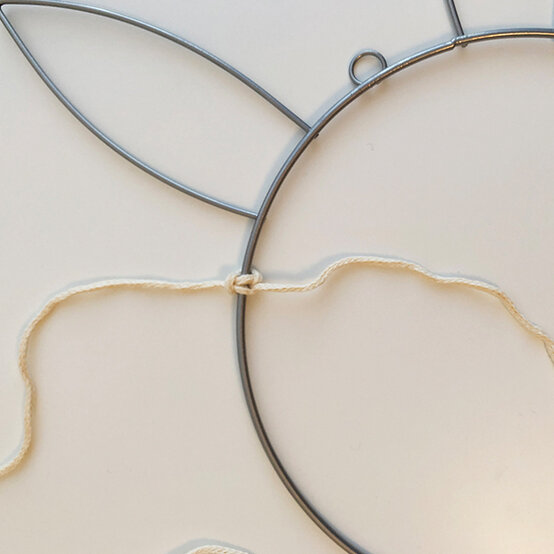 macrame-bunny-wreath-2h.jpg?sw=554&q=85