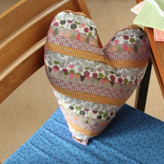 heart-cushion-cover.jpg?sw=680&q=85