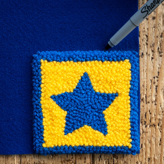 punch-needle-coasters_finishing-touches_step-9_1.jpg?sw=554&q=85