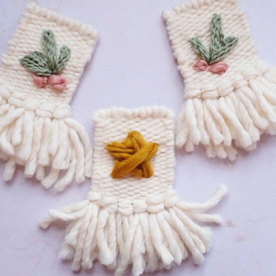 Idea_how-to-make-a-woven-christmas-banner_step20.jpg?sw=554&q=85