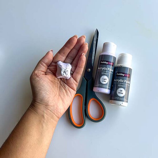 ideas%5Feaster%2Degg%2Dcarton%2Dcrafts%2Dfor%2Dkids%5Feaster%2Dbunny%2Dportraits%5Fstep%2D1a.jpg?sw=554&q=85