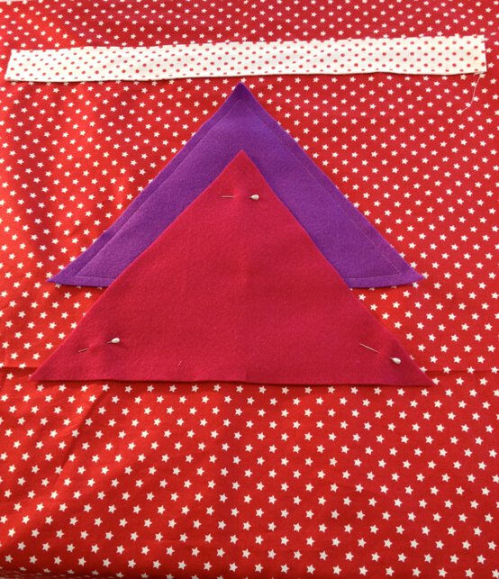 santa-sack9.jpg?sw=554&q=85