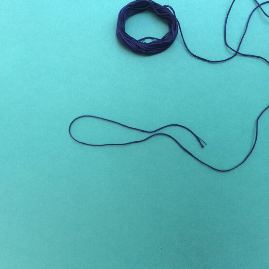 fabric-scrap-garland_step11_1.jpg?sw=554&q=85