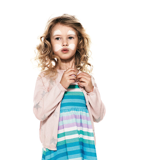 snazaroo-easter-bunny-step1.jpg?sw=554&q=85