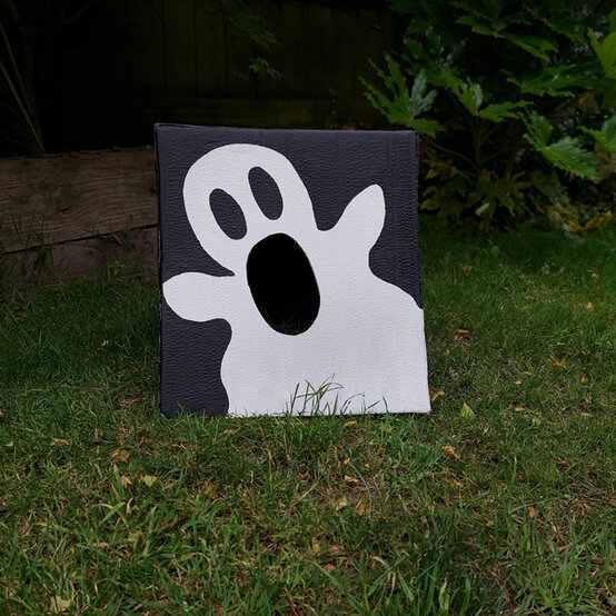 idea_diy-halloween-party-games-beanbag_step2.jpg?sw=554&q=85