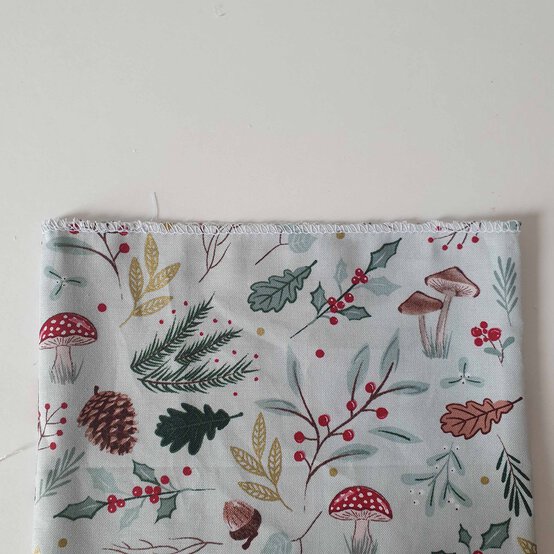 Idea_how-to-make-an-embroidered-stocking_step9a.jpg?sw=554&q=85