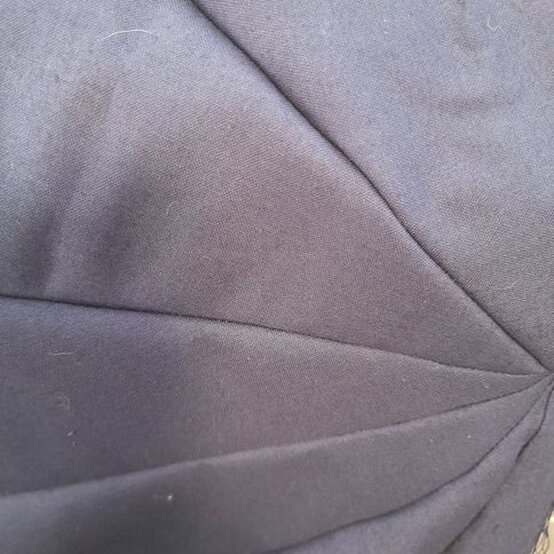 how_to_make_a_flower_floor_cushion_6a.jpg?sw=554&q=85