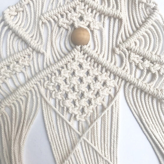 idea_macrame-large-christmas-tree_step35.jpg?sw=554&q=85