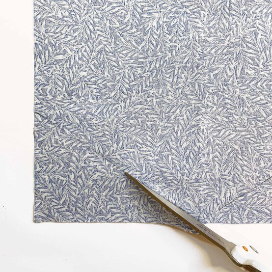 clutch-bag-step-4.jpg?sw=554&q=85