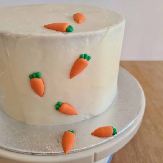 carrot-cake-step-4.jpg?sw=554&q=85