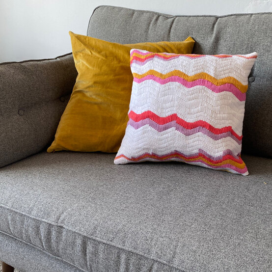idea_get-started-in-bargello_cushion.jpg?sw=554&q=85