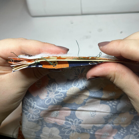 idea%5Fhow%2Dto%2Dsew%2Da%2Dquilted%2Dlaptop%2Dbag%5Fstep7b.jpg?sw=554&q=85