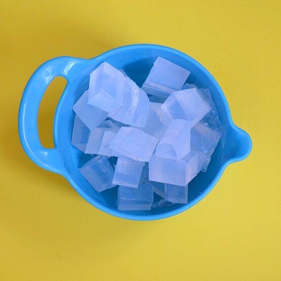 jungle-themed-party-animal-soaps-3.jpg?sw=554&q=85