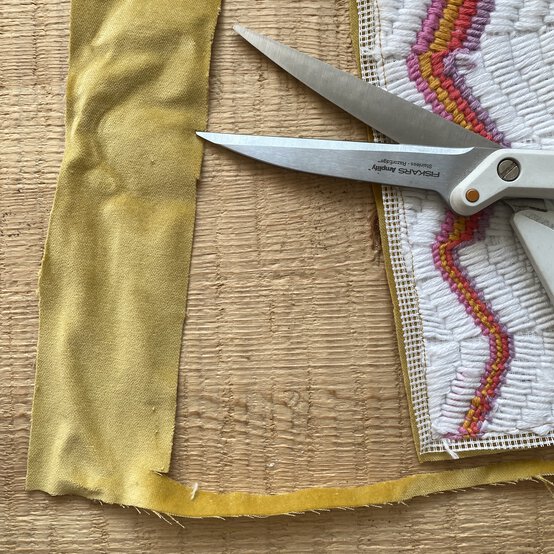 beginner-bargello_step-12.jpg?sw=554&q=85