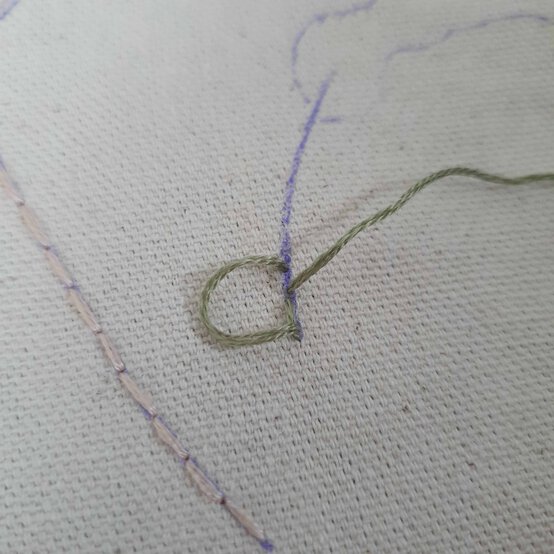 Idea_how-to-make-an-embroidered-banner_step6c.jpg?sw=554&q=85