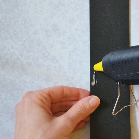 cars_bonne_glue_step_3.jpg.jpg?sw=554&q=85