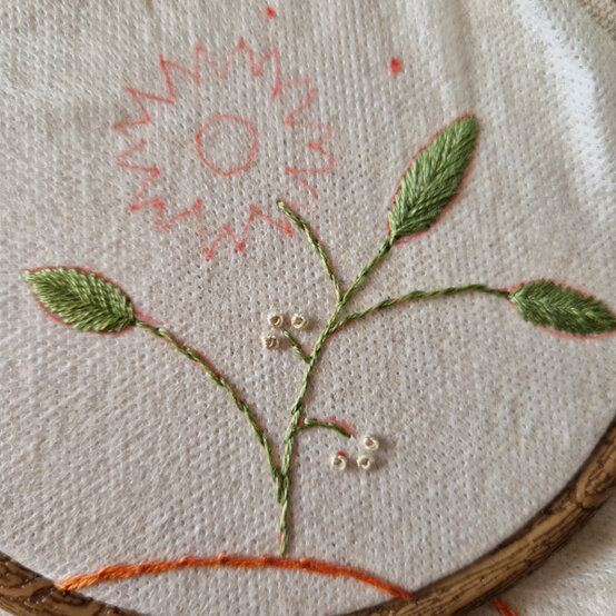 idea%5Fautumn%2Dembroidery%2Dprojects%2Dto%2Dtry%2Dcushion%5Fstep%2D14.jpg?sw=554&q=85