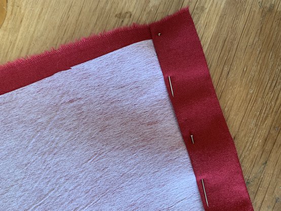 cricut-how-to-make-a-fabric-banner_step9b.jpg?sw=554&q=85