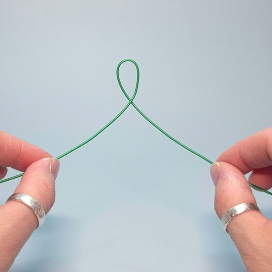 idea%5Fnovelty%2Dchristmas%2Ddecorations%2Dfrog%5Fstep%2D58.jpg?sw=554&q=85