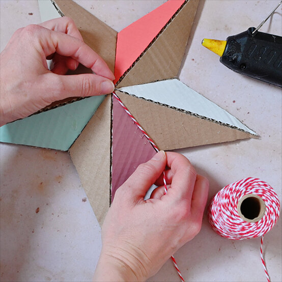 Idea_sustainable-tree-decorations-to-make_step4g.jpg?sw=554&q=85