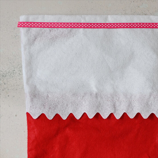 giant-stocking15.jpg?sw=554&q=85