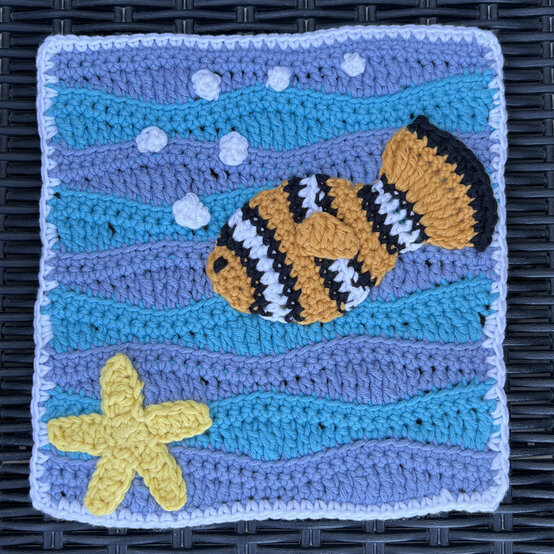 Idea_Granny-Square-Month-CAL-2022_Day_14.jpg?sw=554&q=85