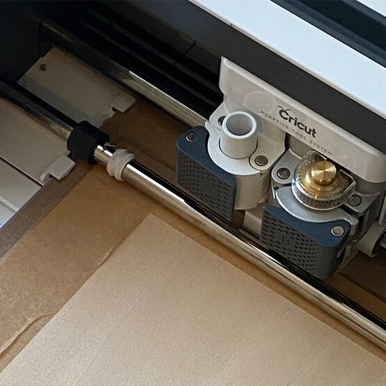 wooden-cake-stand_step5.jpg?sw=554&q=85