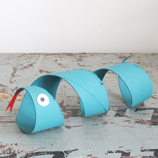 600x600_zoo_roll_snake.jpg?sw=554&q=85