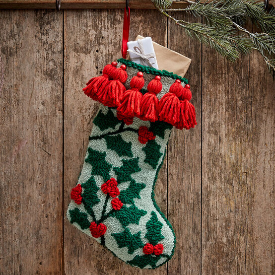 idea_stocking-ideas-to-make-this-christmas_punch.jpg?sw=554&q=85