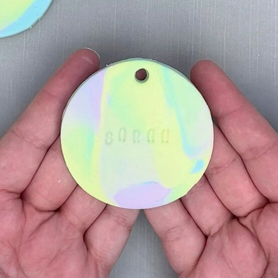 idea_how-to-make-polymer-clay-tags_step6b.jpg?sw=554&q=85