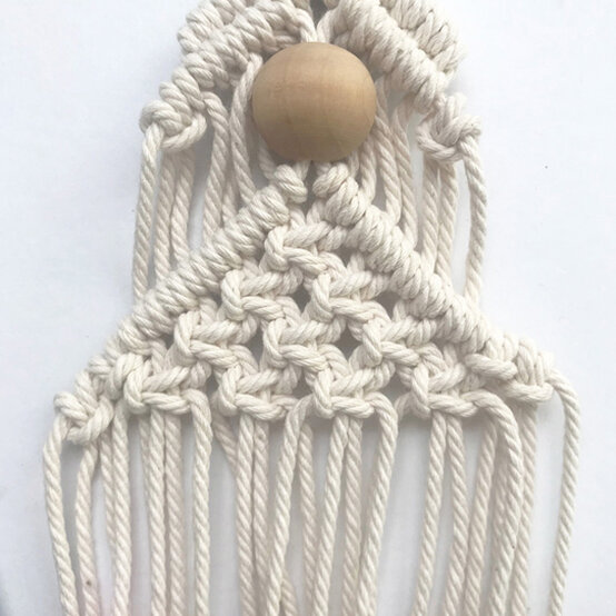 idea_macrame-large-christmas-tree_step11.jpg?sw=554&q=85