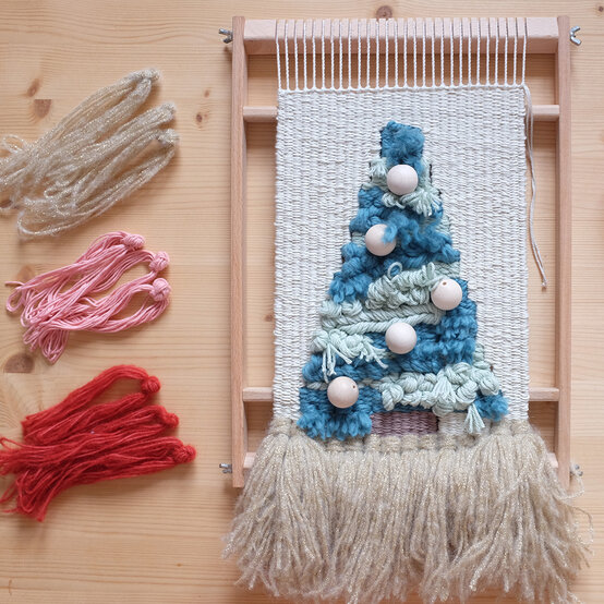 30_xmas_weave.jpg?sw=554&q=85