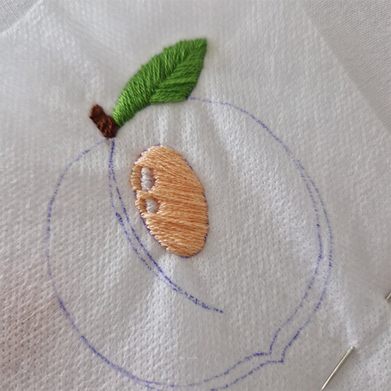 how-to-make-embroidery-patches_peach-2a.jpg?sw=554&q=85