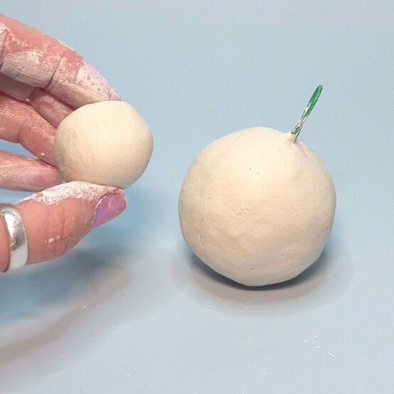 idea%5Fnovelty%2Dchristmas%2Ddecorations%2Dfrog%5Fstep%2D48.jpg?sw=554&q=85