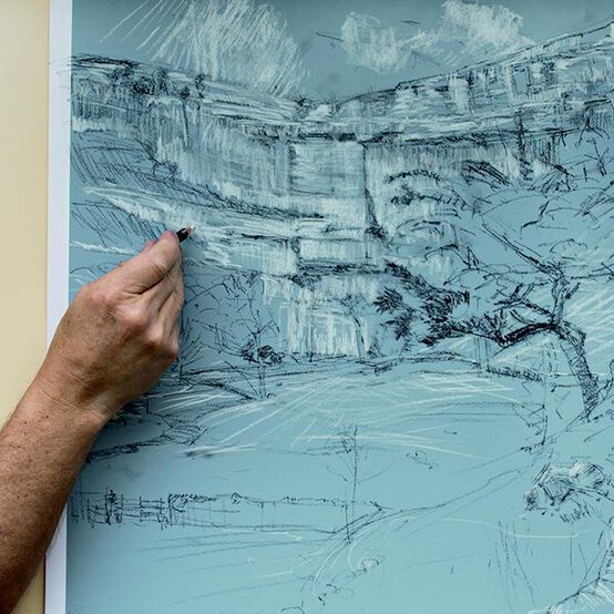 charcoal-pencil-techniques-rob-dutton-white-pencil-work.jpg?sw=554&q=85