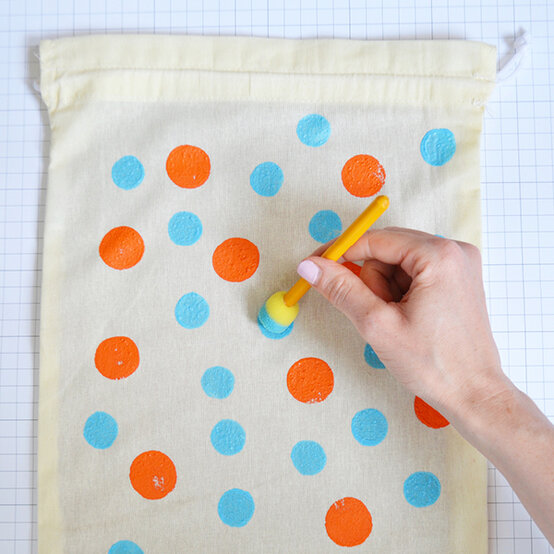 back-to-school-drawstring-bag-4.jpg?sw=554&q=85