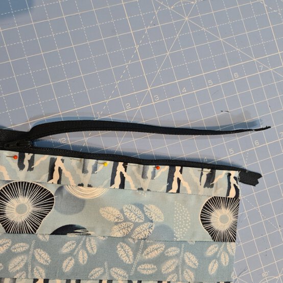 Idea_how-to-sew-a-patchwork-bag_step9a.jpg?sw=554&q=85