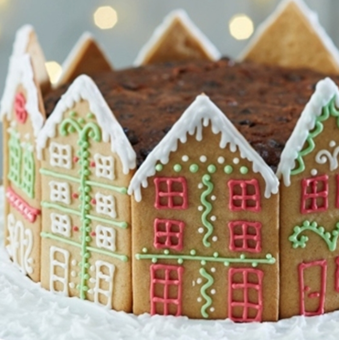 how-to-make-a-gingerbread-house-cakehero.png?sw=680&q=85