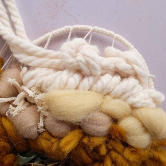 Idea_how-to-make-a-woven-heart-wreath_step19b.jpg?sw=554&q=85