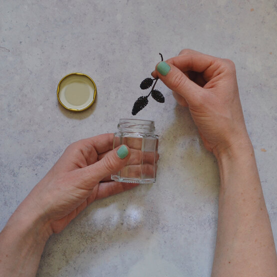 botanical-jars3.jpg?sw=554&q=85