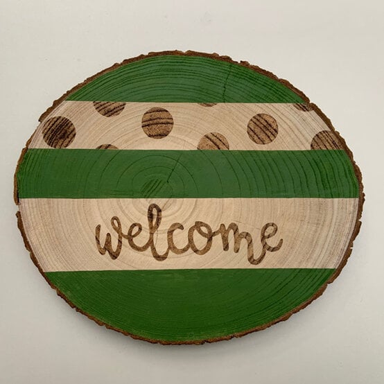 idea_pyrography-welcome-sign_step8a.jpg?sw=554&q=85