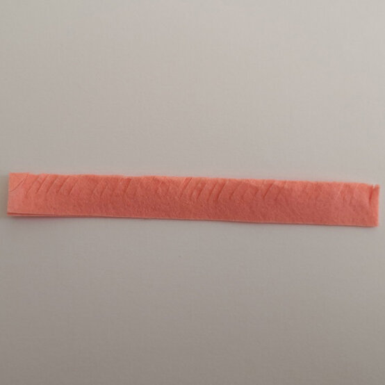 ideas%5Ftwo%2Deasy%2Dspring%2Dprojects%2Dusing%2Dfelt%2Dflowers%5Fpom%2D2.jpg?sw=554&q=85