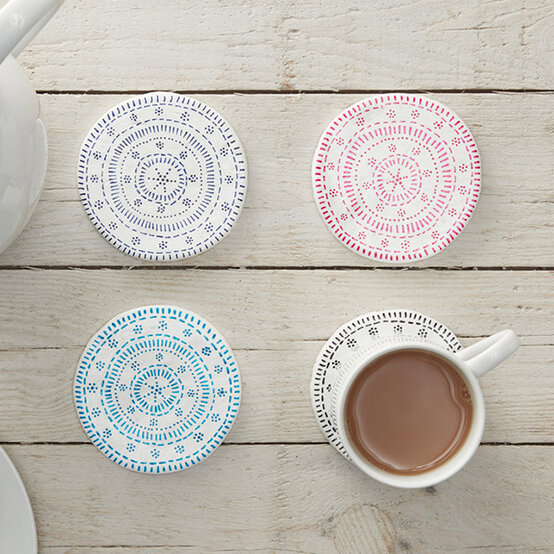 clay-coasters-step5b.jpg?sw=554&q=85