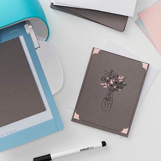Cricut Joy: How to Make a Card image number 1
