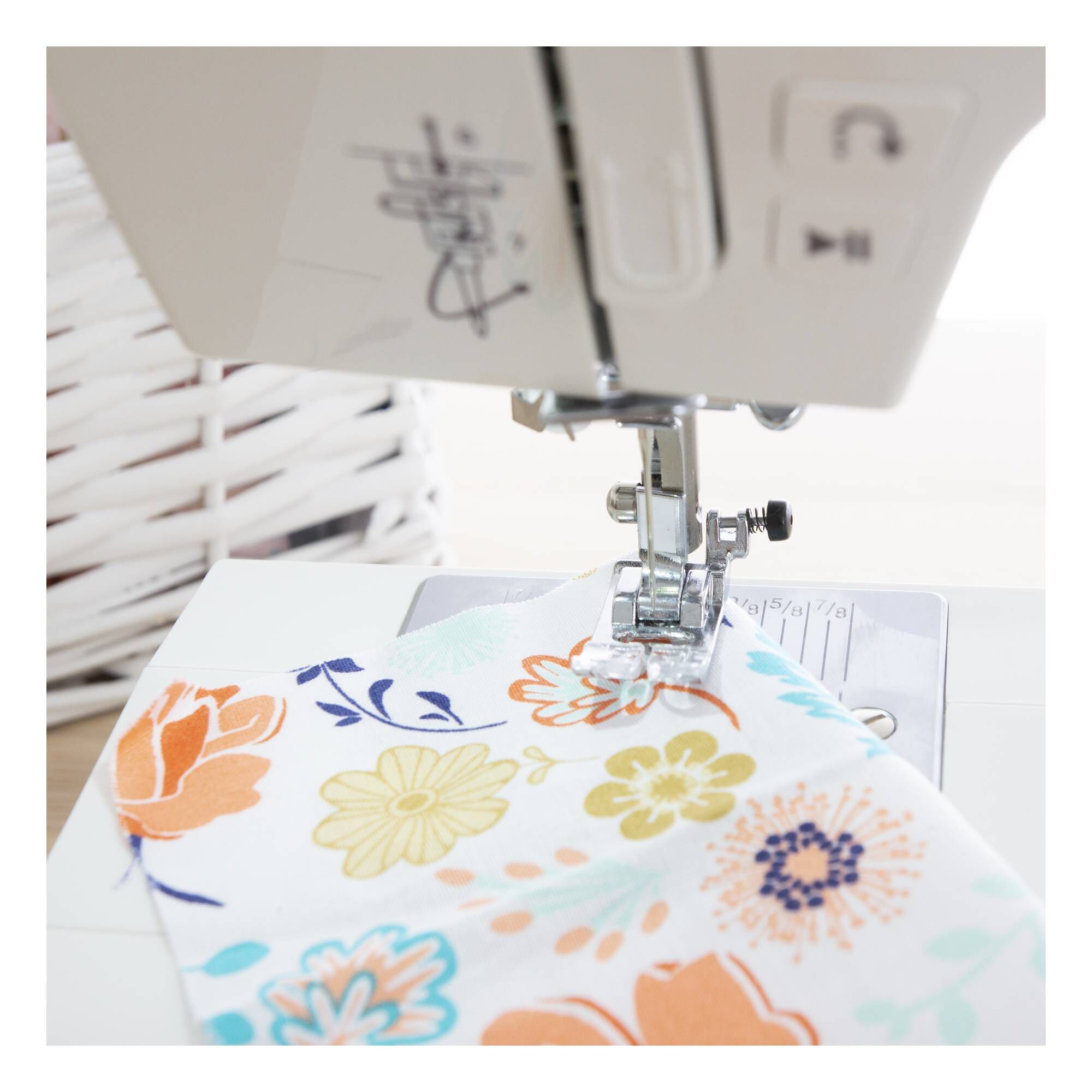 Hobbycraft 100S Computerised Sewing Machine Hobbycraft